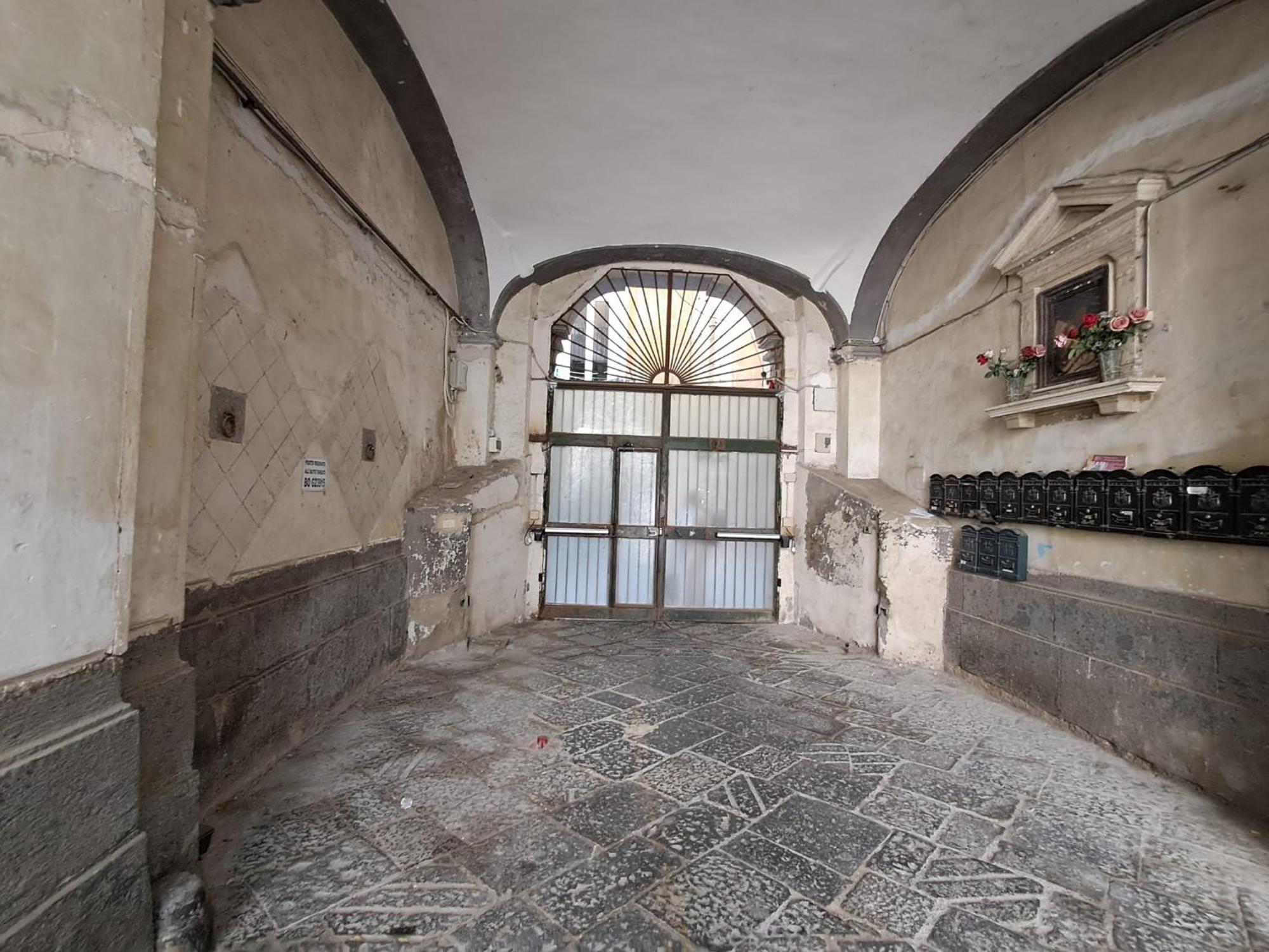 10elode House Naples