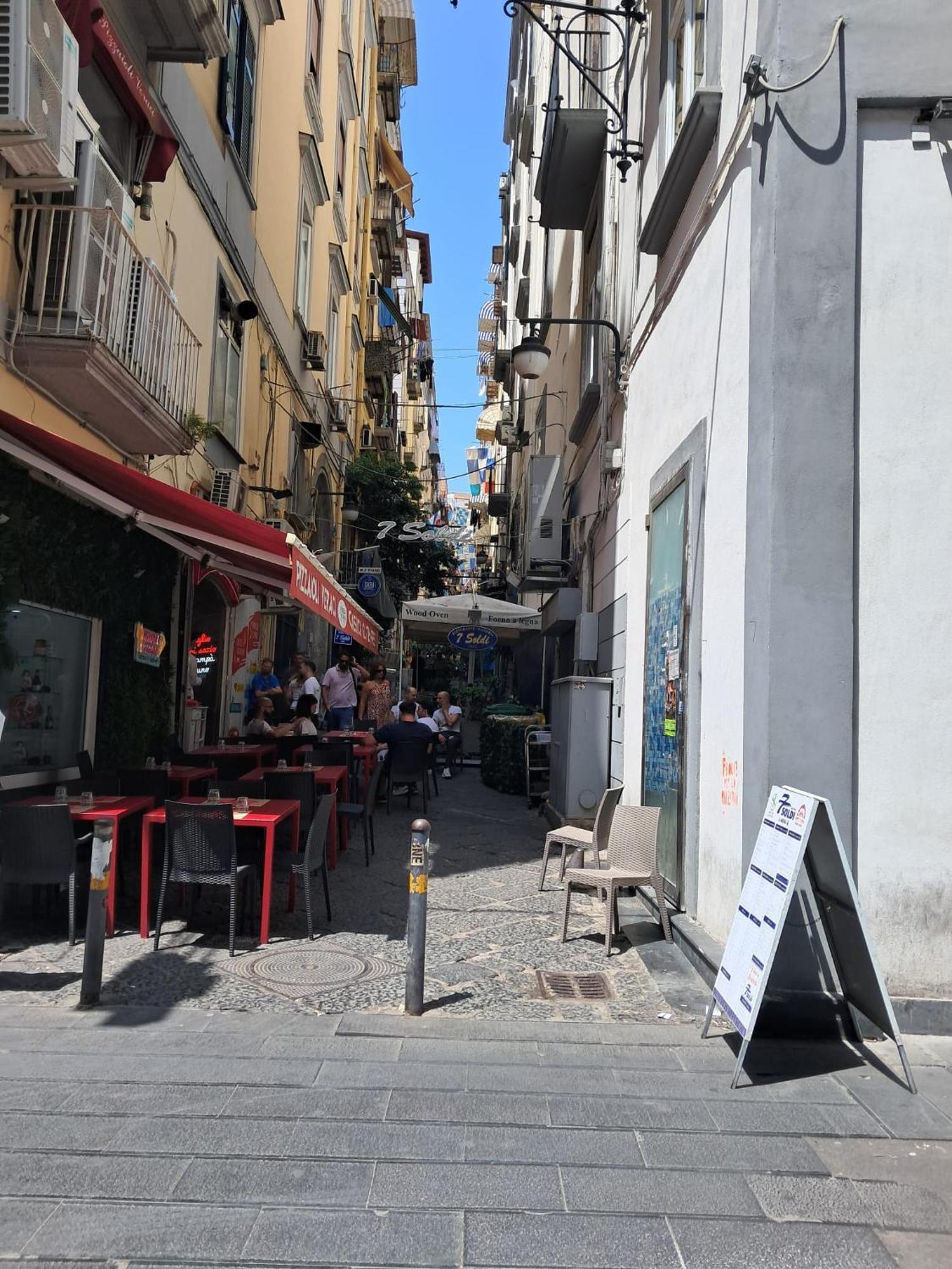 10elode House * Naples
